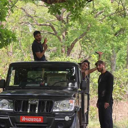 Forest Hideaway Resort Pvt Ltd Bardiya Экстерьер фото