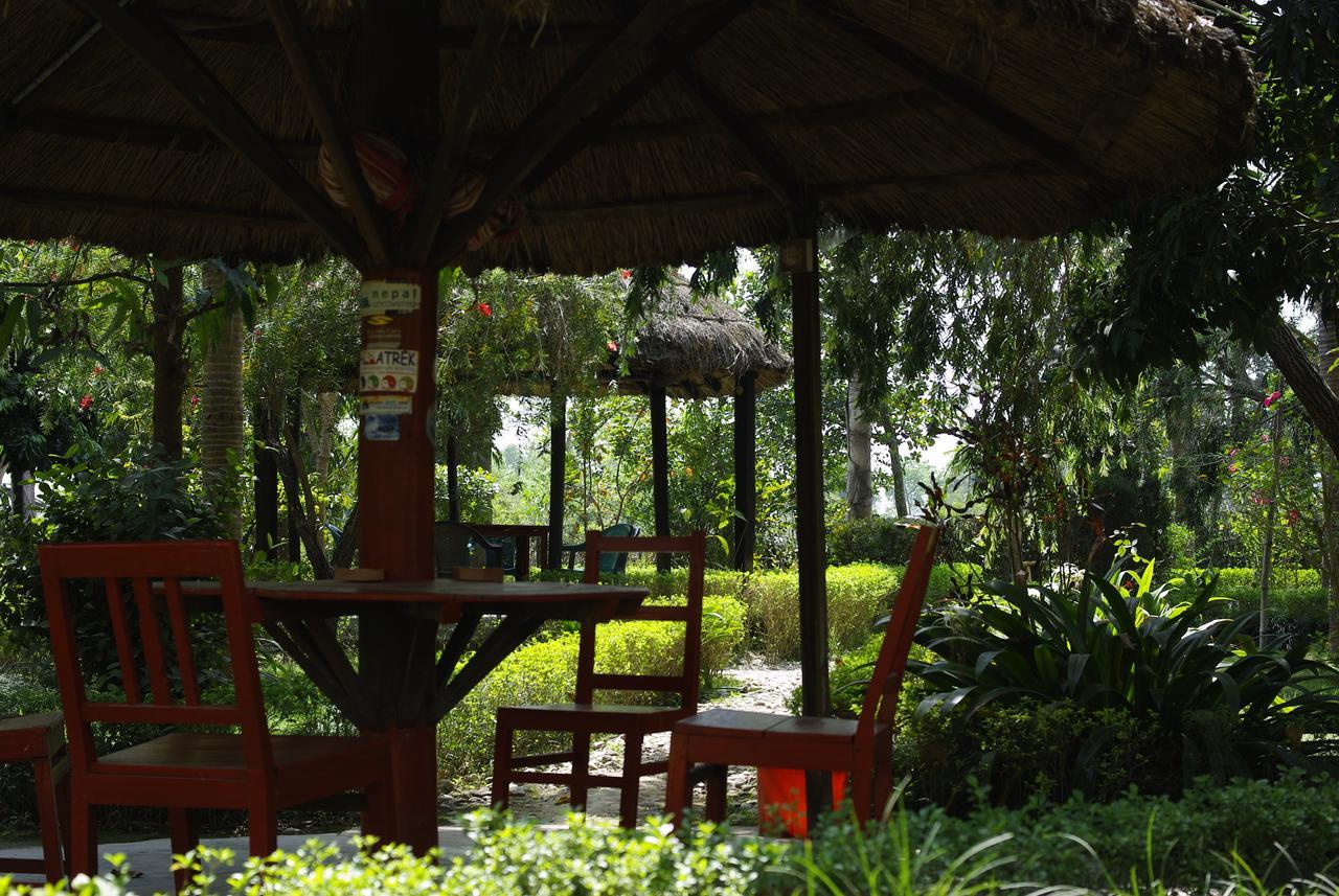 Forest Hideaway Resort Pvt Ltd Bardiya Экстерьер фото