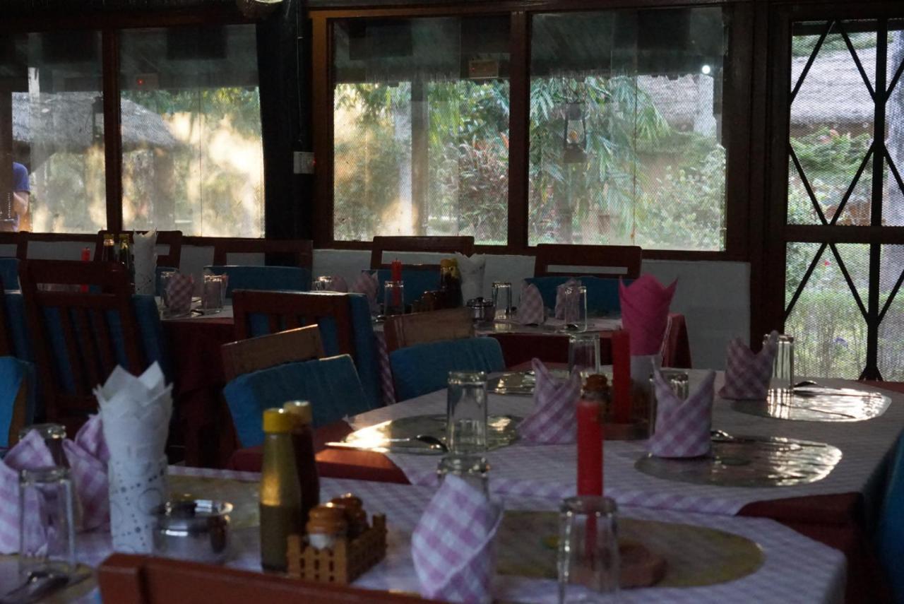 Forest Hideaway Resort Pvt Ltd Bardiya Экстерьер фото